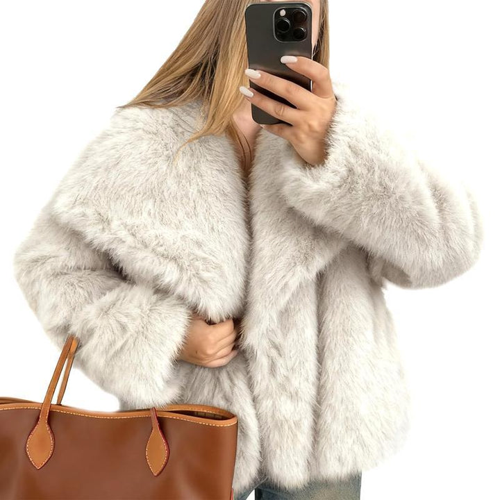 LAURENCE™ - Fashionable Cropped Faux Fur Coat for Fall & Winter Outfits - Beaumonts Closet Toronto