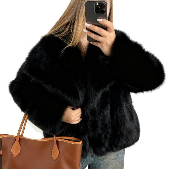 LAURENCE™ - Fashionable Cropped Faux Fur Coat for Fall & Winter Outfits - Beaumonts Closet Toronto
