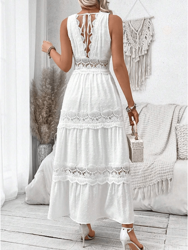 MAIKA™ - Lace V - Neck Dress - Beaumonts Closet Toronto