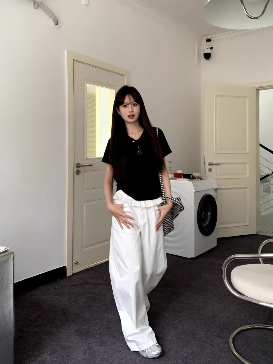 PAISLEY™ – Elegant Lace - Trimmed Wide - Leg Jeans - Beaumonts Closet Toronto